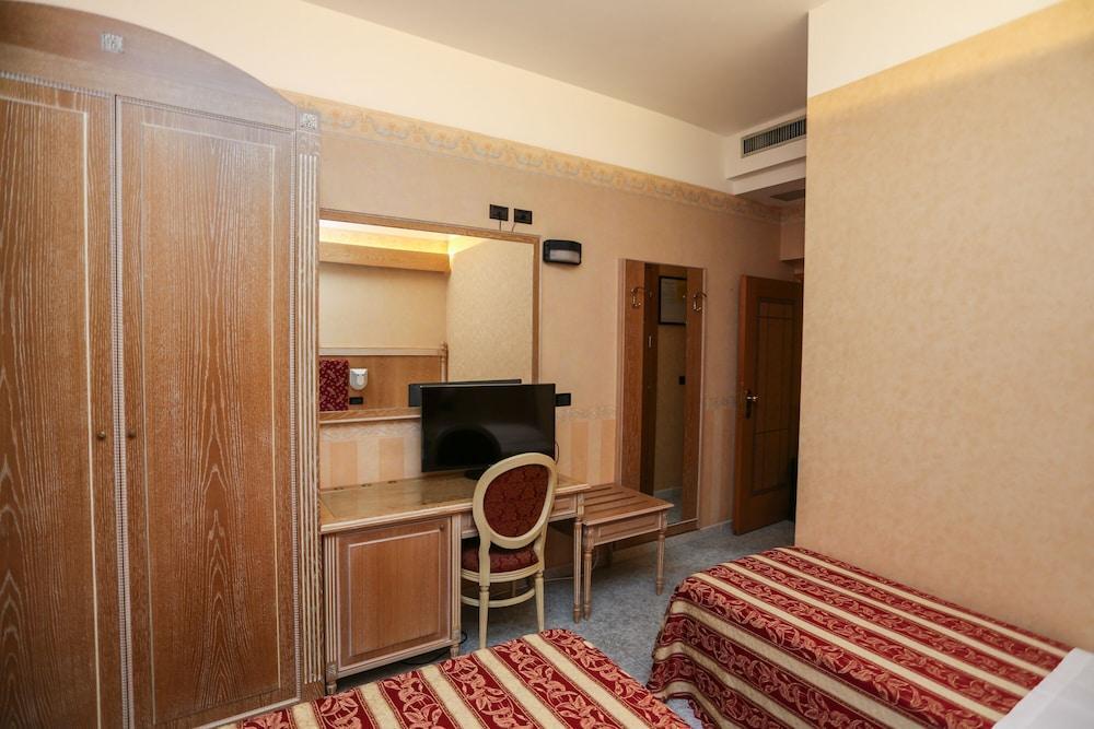 Hotel Gallia Palace Rimini Luaran gambar